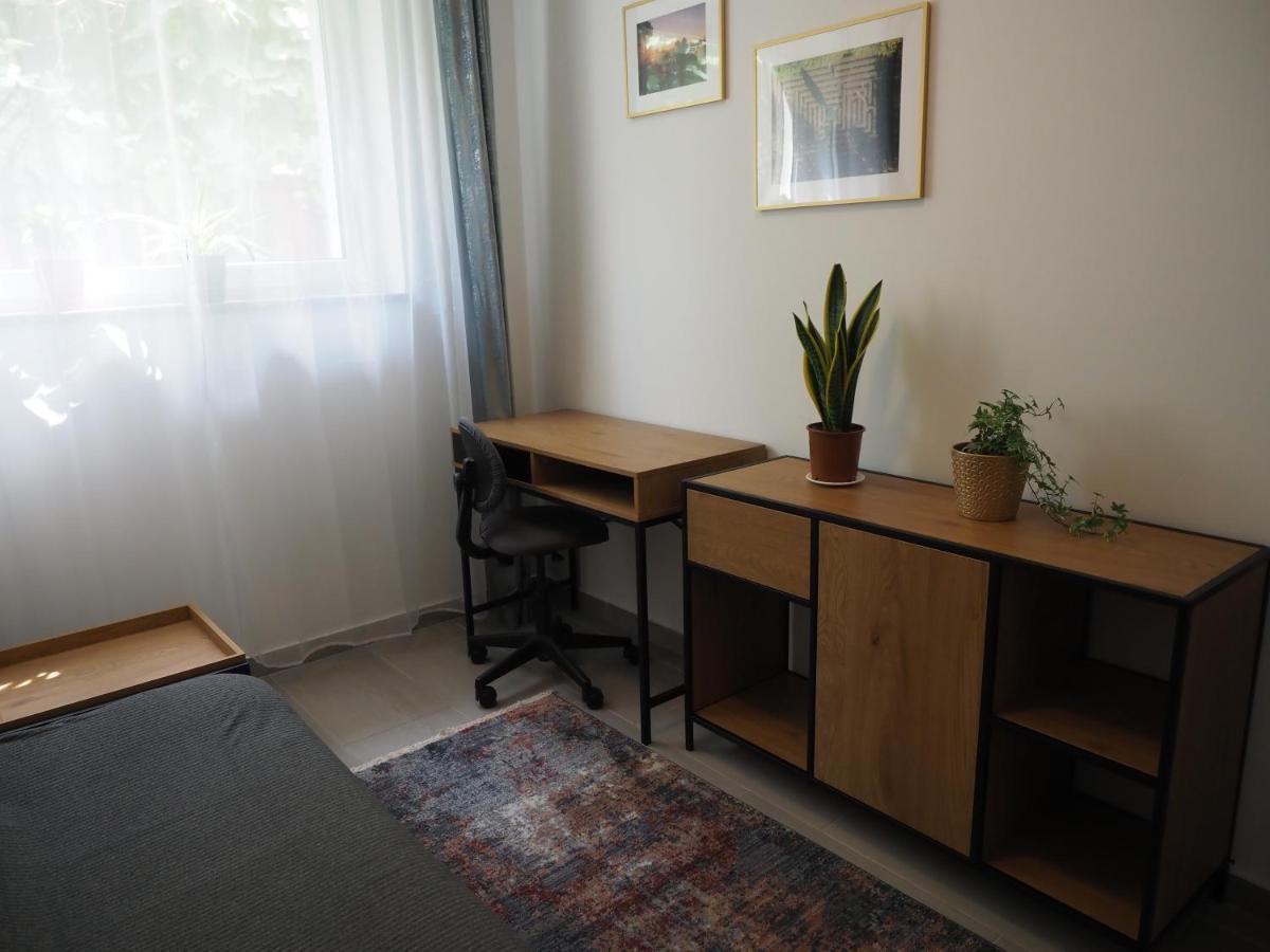 Adobe Apartment - Przytulny I Free Parking Breslavia Esterno foto