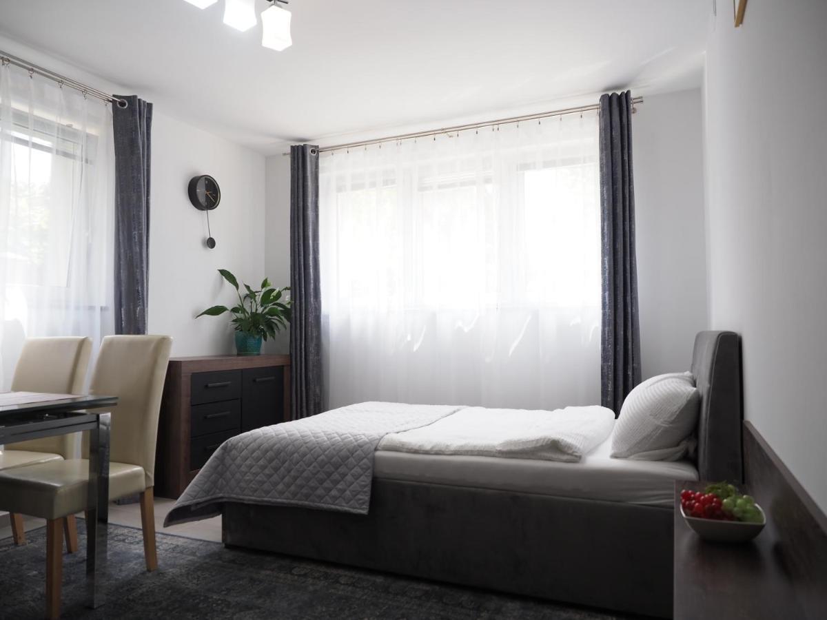Adobe Apartment - Przytulny I Free Parking Breslavia Esterno foto
