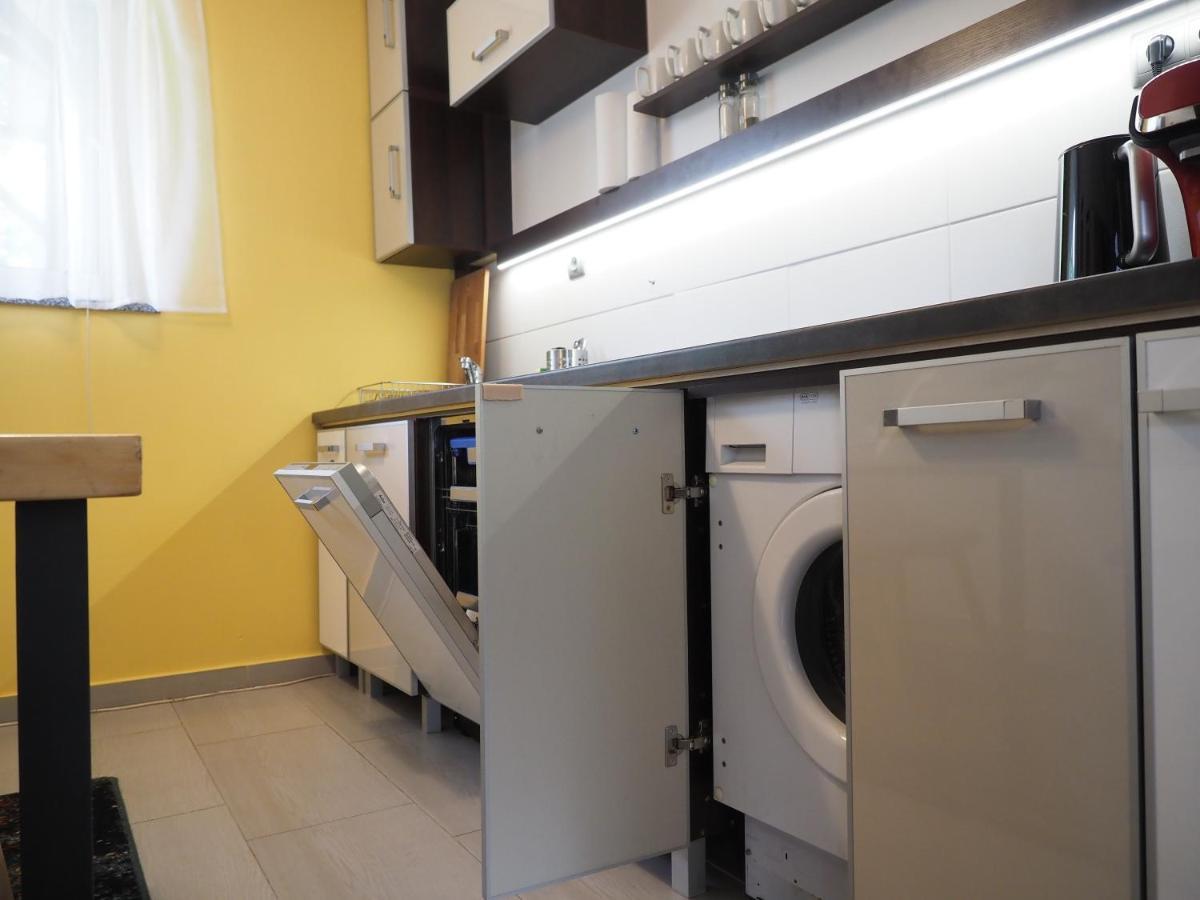 Adobe Apartment - Przytulny I Free Parking Breslavia Esterno foto