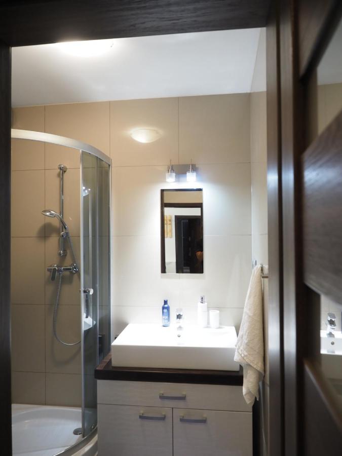 Adobe Apartment - Przytulny I Free Parking Breslavia Esterno foto